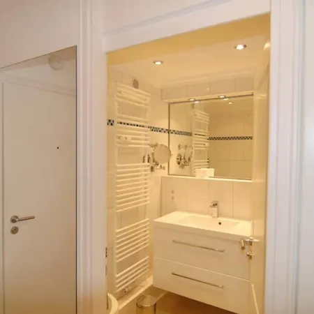 Metropol, Whg 215a, Seeseite 9og *